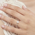 Altın Tektaş Oval Yüzük