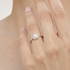 Altın Kare Taşlı Yüzük