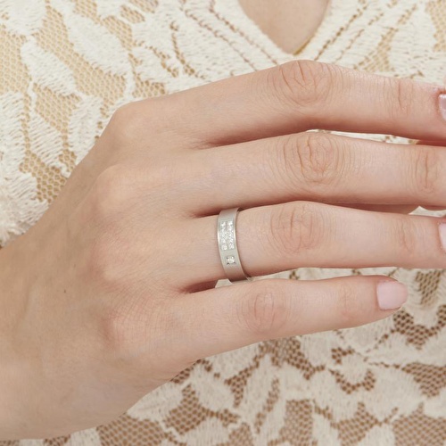 Clovers Pırlantalı Altın İkili Alyans