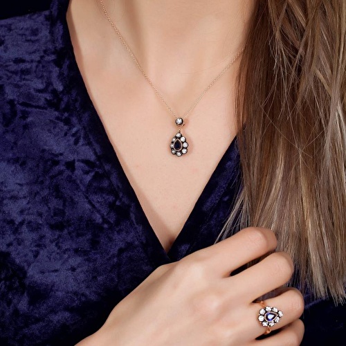 0.16 Karat Pırlanta Safir Küpe