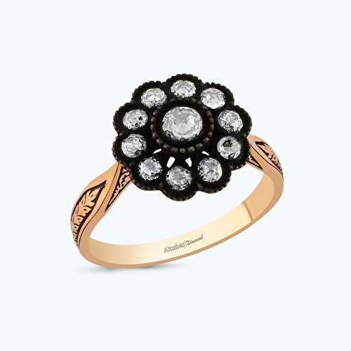 0.29 Karat Elmas Yüzük