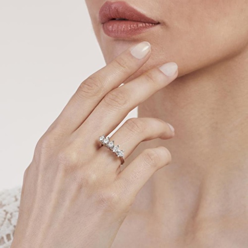 0.74 Karat Pırlanta Beştaş Yüzük