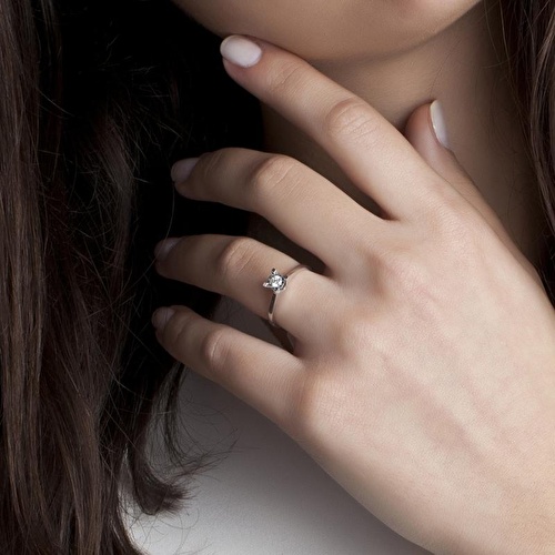 0.09 Karat Pırlanta Tektaş Yüzük