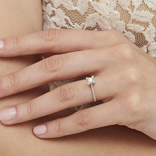 0.23 Karat Pırlanta Tektaş Yüzük