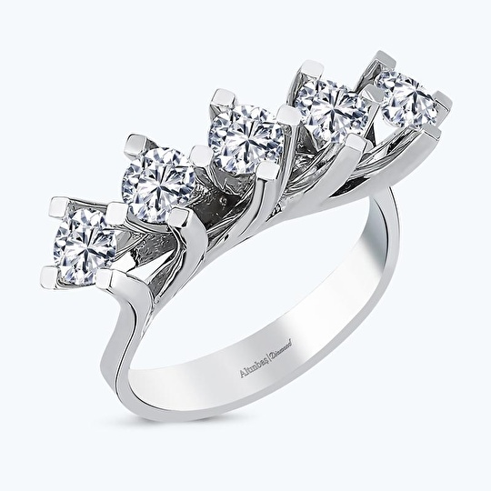 Pırlanta Beştaş Yüzük