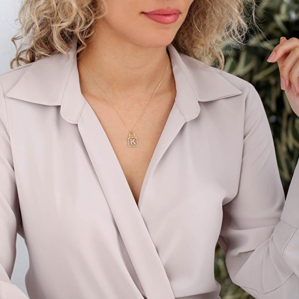 Altın K Harfi Kolye