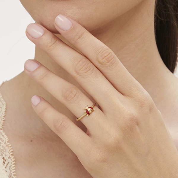 Altın Uğurböceği Yüzük