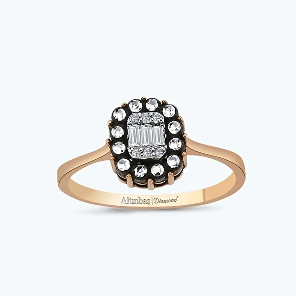 0.13 Karat Elmas Baget Yüzük