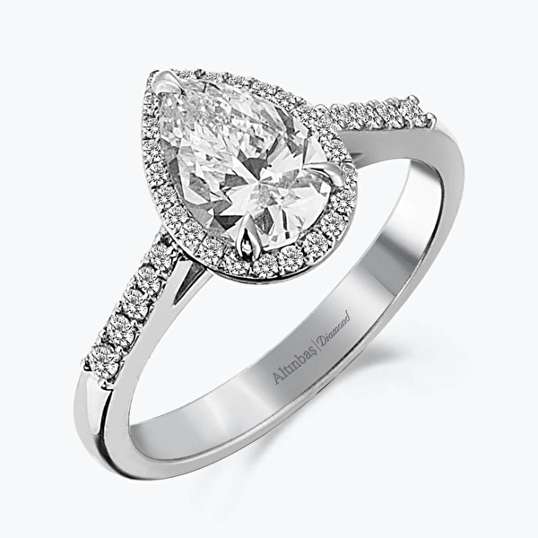 0.24 Karat Pırlanta Damla Topaz Yüzük