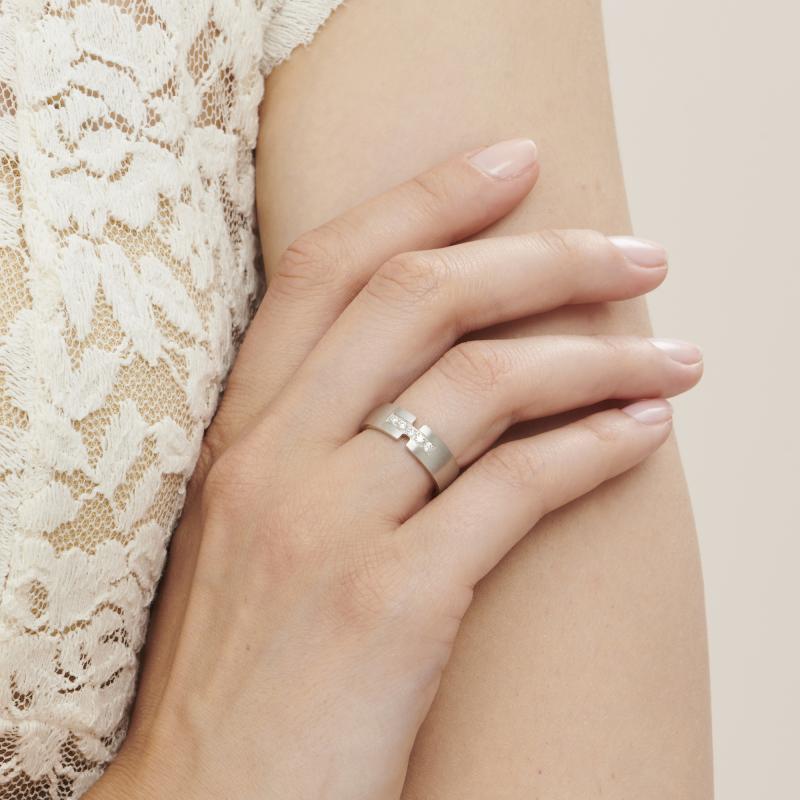0.16 Carat Diamond Wedding Rings