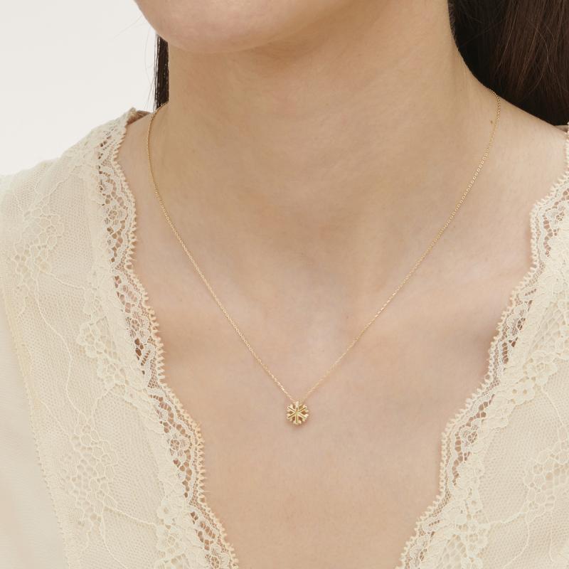 Snowflake Gold  Necklace