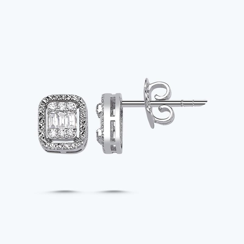 0.18 Carat Baguette Diamond Earring