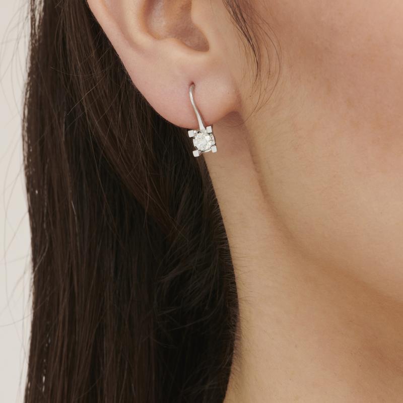 0.60 Carat Solitaire Diamond Earring
