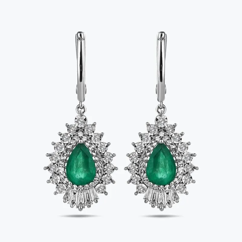 0.26 Carat Emerald Diamond Earrings