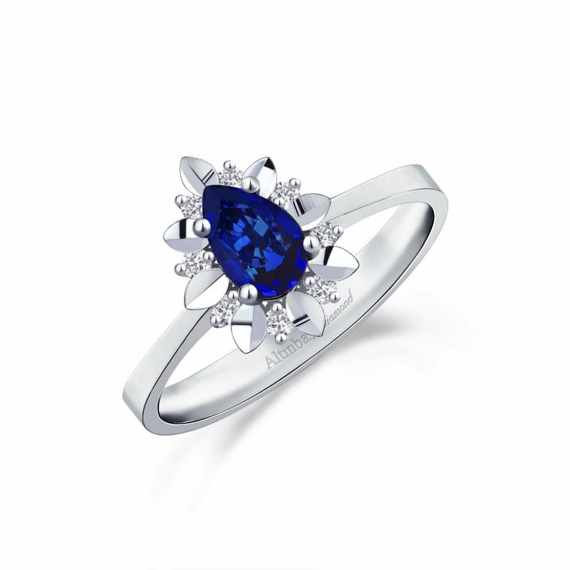 0.08 Carat Sapphire Diamond Ring