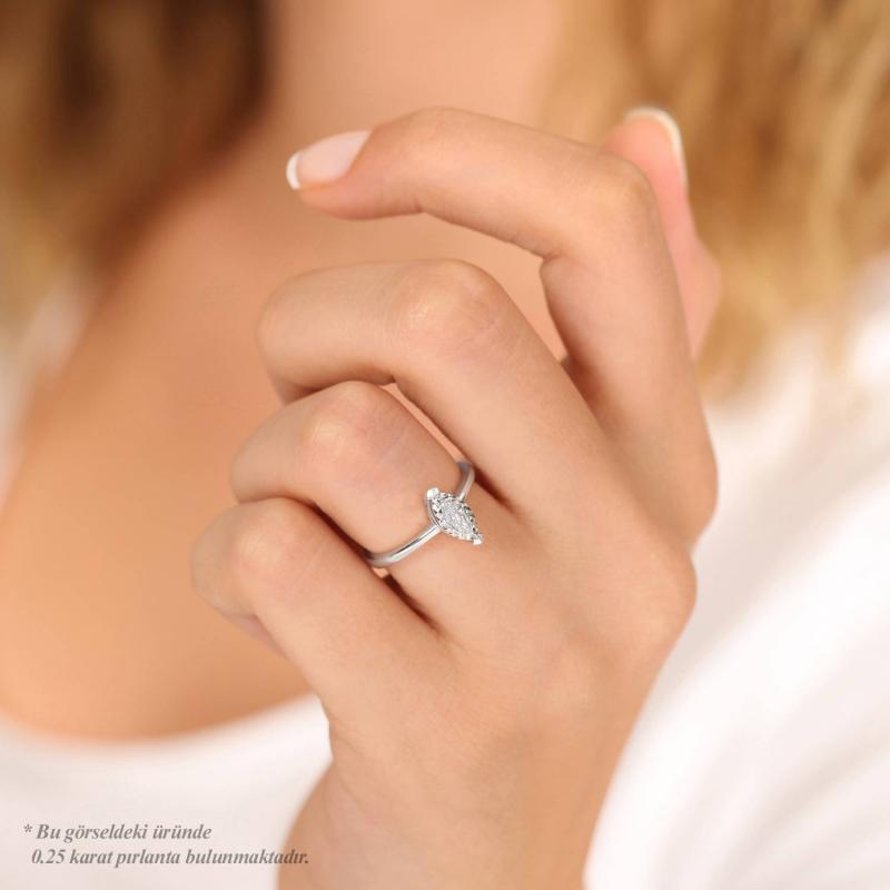 0.26 Karat Pırlanta Tektaş Yüzük