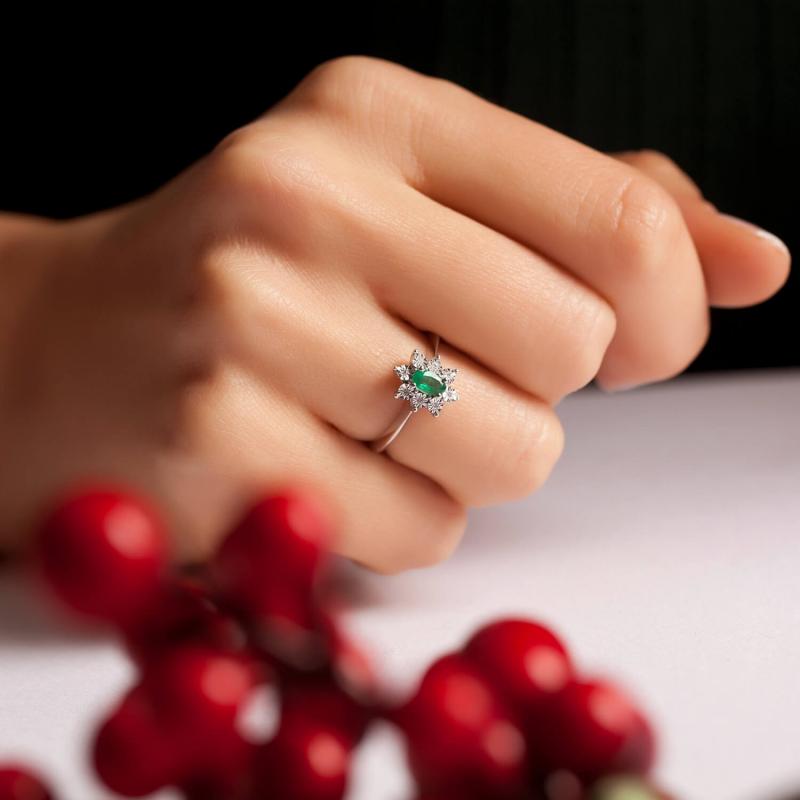 0.02 Carat Emerald Diamond Ring
