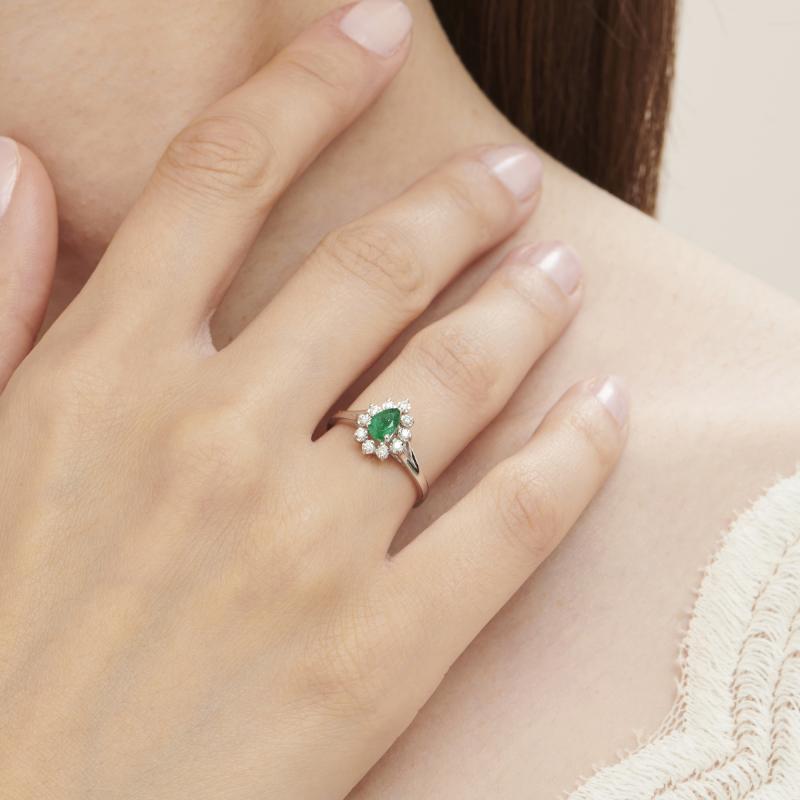 0.13 Carat Emerald Diamond Ring
